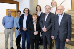 Personelle Verstärkung für den Schutzprozess: Die Monitoring-Gruppe im Schutzprozess (von links): Bruno Krenzel, Esther de Vries, Sandra Körbs (beratendes Mitglied), Barbara Havliza, Dr. Ursula Licher-Rüschen, Dr. Thomas Veen, Ann-Cathrin Röttger (Geschäftsführung), Heinz-Wilhelm Brockmann