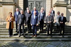 Begegnung Landesregierung und Katholische Kirche in Niedersachsen: Gruppe von Menschen