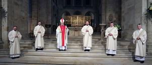 Die fünf neuen Diakone im Dom St. Peter in Osnabrück 
